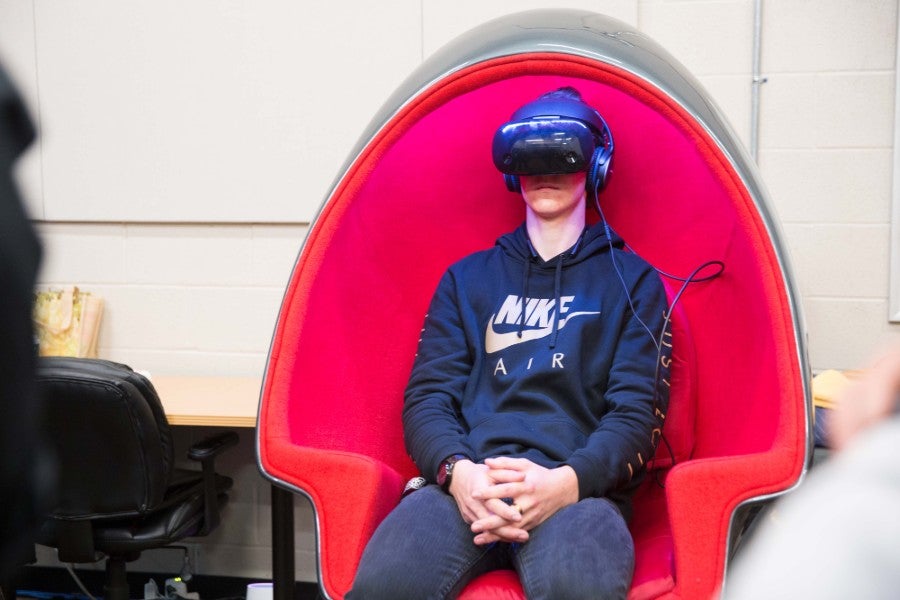 first university in nation to own a Voyager virtual reality